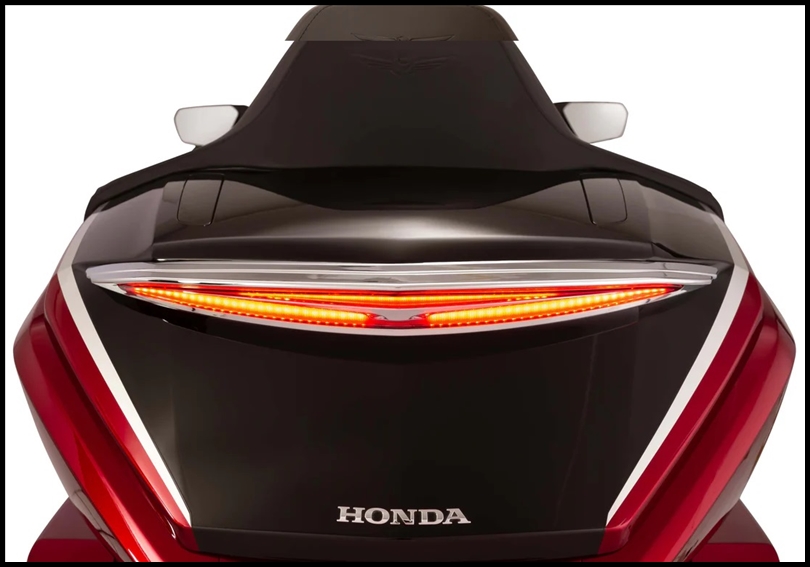 GOLDSTRIKE - LED TRUNK LIGHT WITH LIGHTSTRIKE FOR 2021 & NEWER GOLDWING TOUR